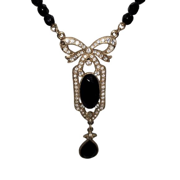 Vintage Jewelry - Vintage black bead goldtone necklace Costume Jewelry Fashion Icon BE DIFFERENT